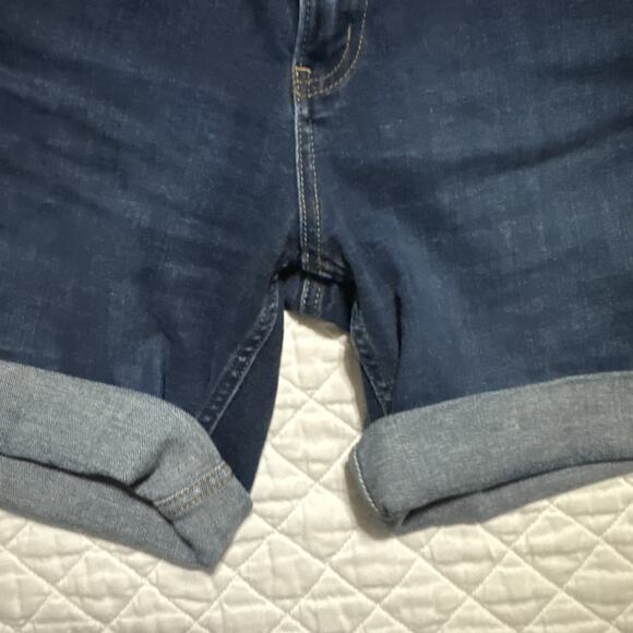 Calvin Klein Jeans Women's Dark Wash Denim Shorts - Size: 28 - Picture 7 of 10